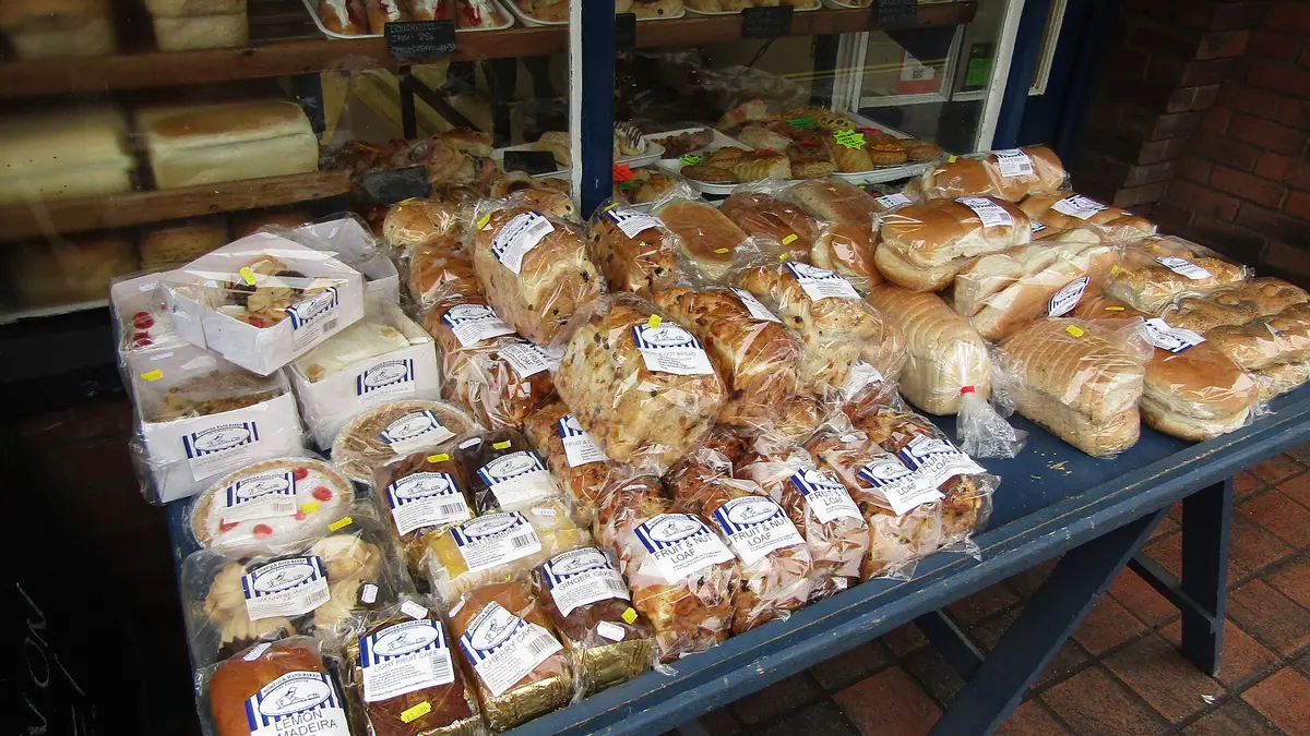 Pearce's Bakers – bakery in Great Bookham, Leatherhead